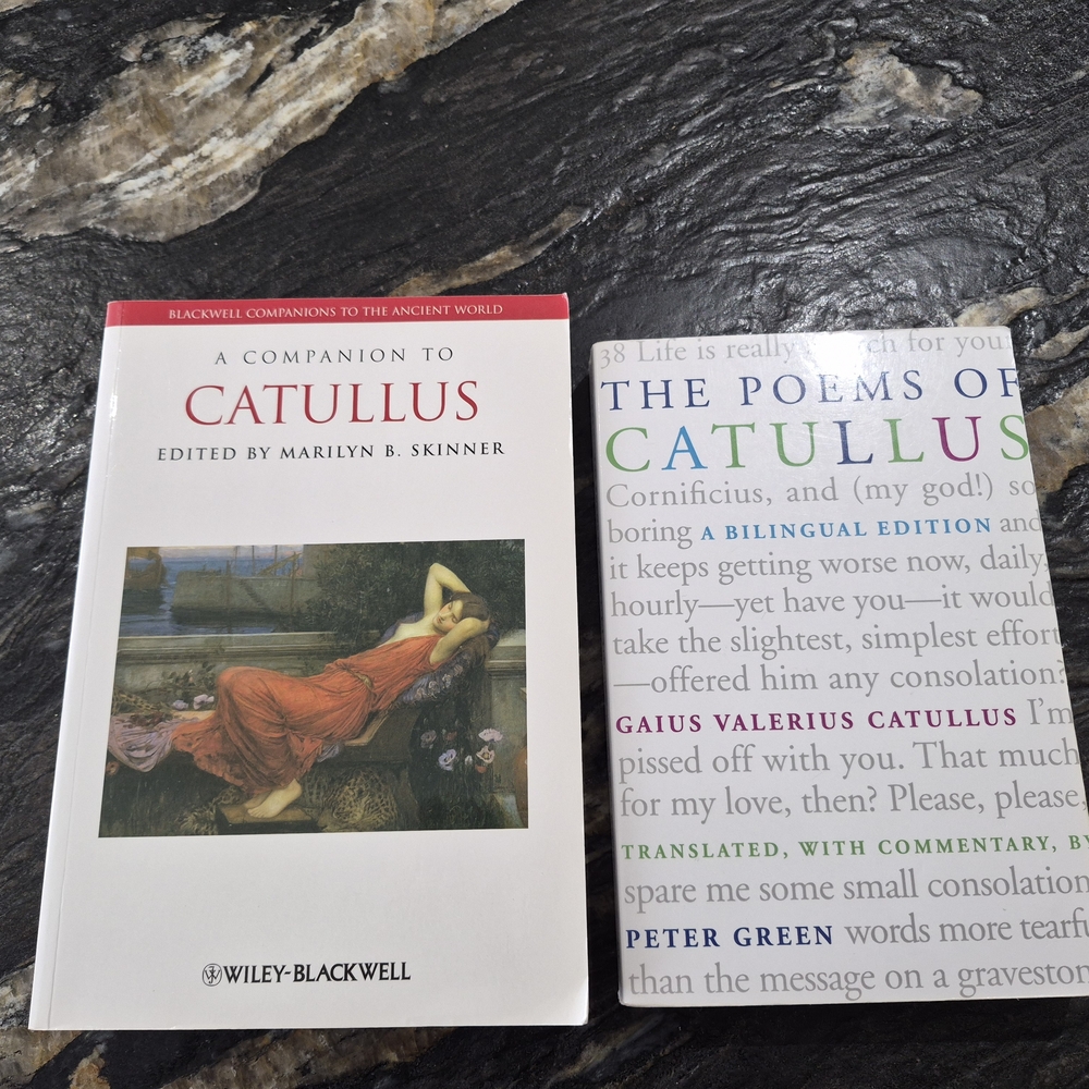 A Companion to Catullus - White and Red Cover